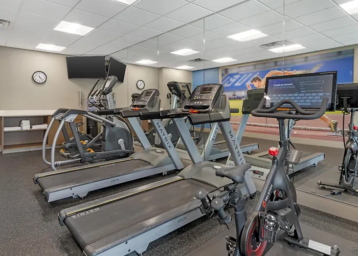 Best Western Plus Isanti